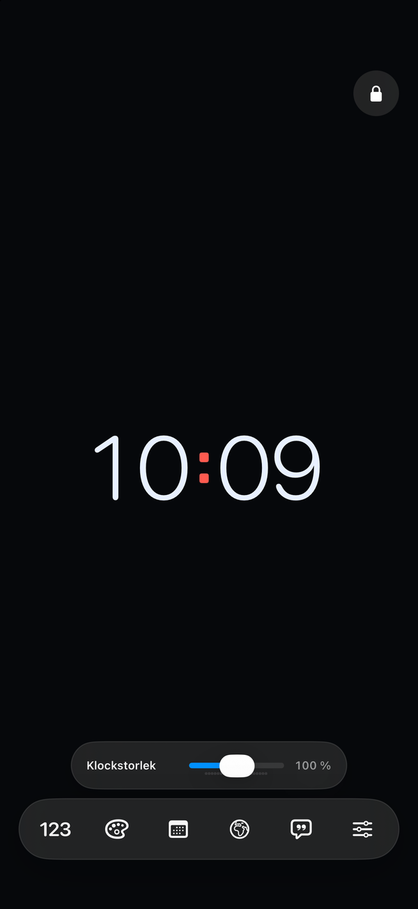 Snabbknappar över hela bredden och ett separat lås uppe till höger på iPhone. Clock Pro är aktivt; Plats och Meddelande kräver Pro.